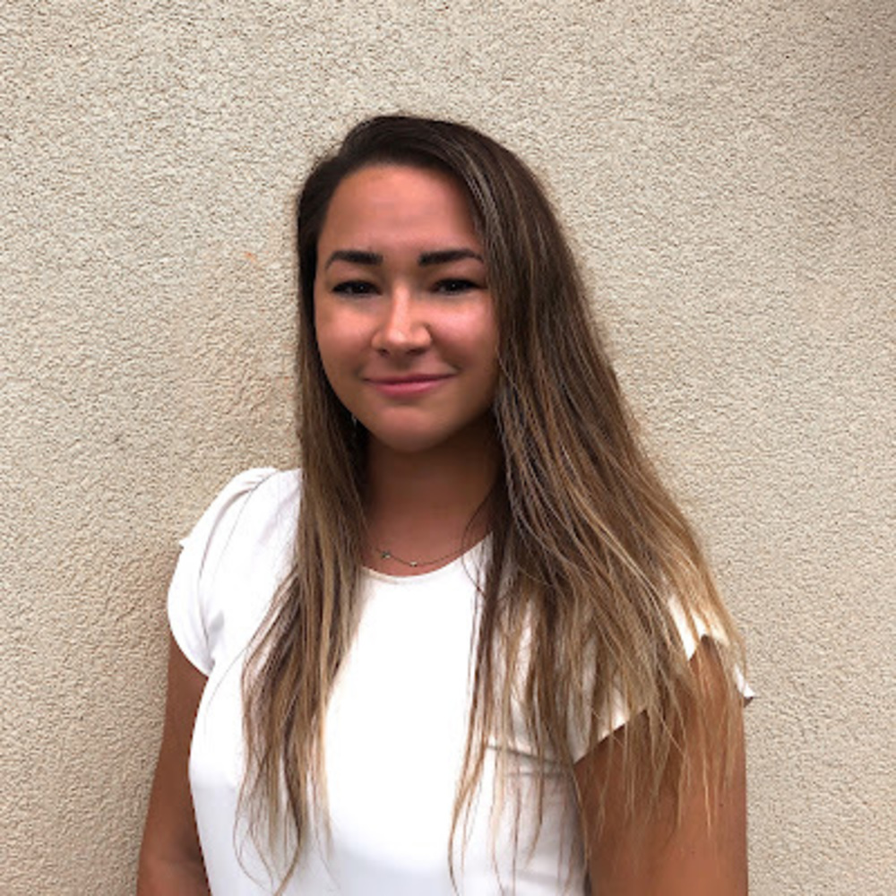 Meet your Posher, Nika
